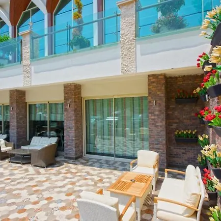 Hotell & 5*
