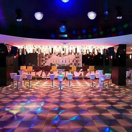 & Hotell 5*